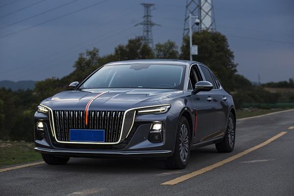 重庆斓先生有空闲京城车牌-【京F•52****】出租