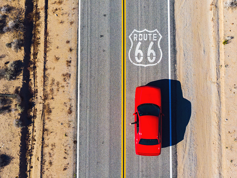 北京绿野汽车租赁有限公司<br />
社会代码：91110106683576964M<br />
企业性质：有限责任公司(自然人投资或控股)<br />
法人代表：朱建波<br />
机构代码：68357696-4<br />
工商注号：110106011521922<br />
登...